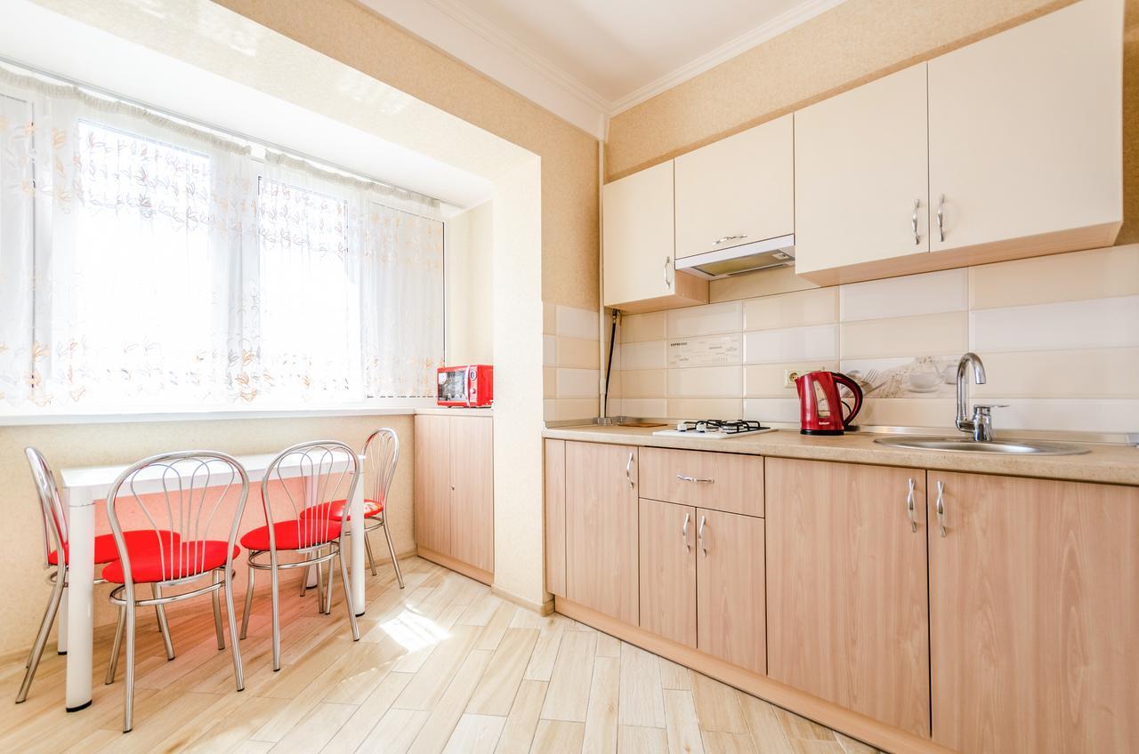 Artal Apartment On Obolonskyi Avenue 16A Kyiv Exterior photo